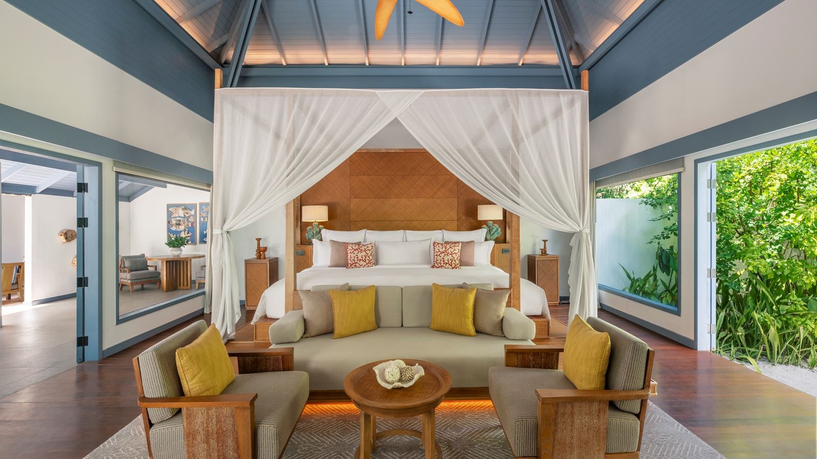 rooms-family-beach-pool-villa-2br