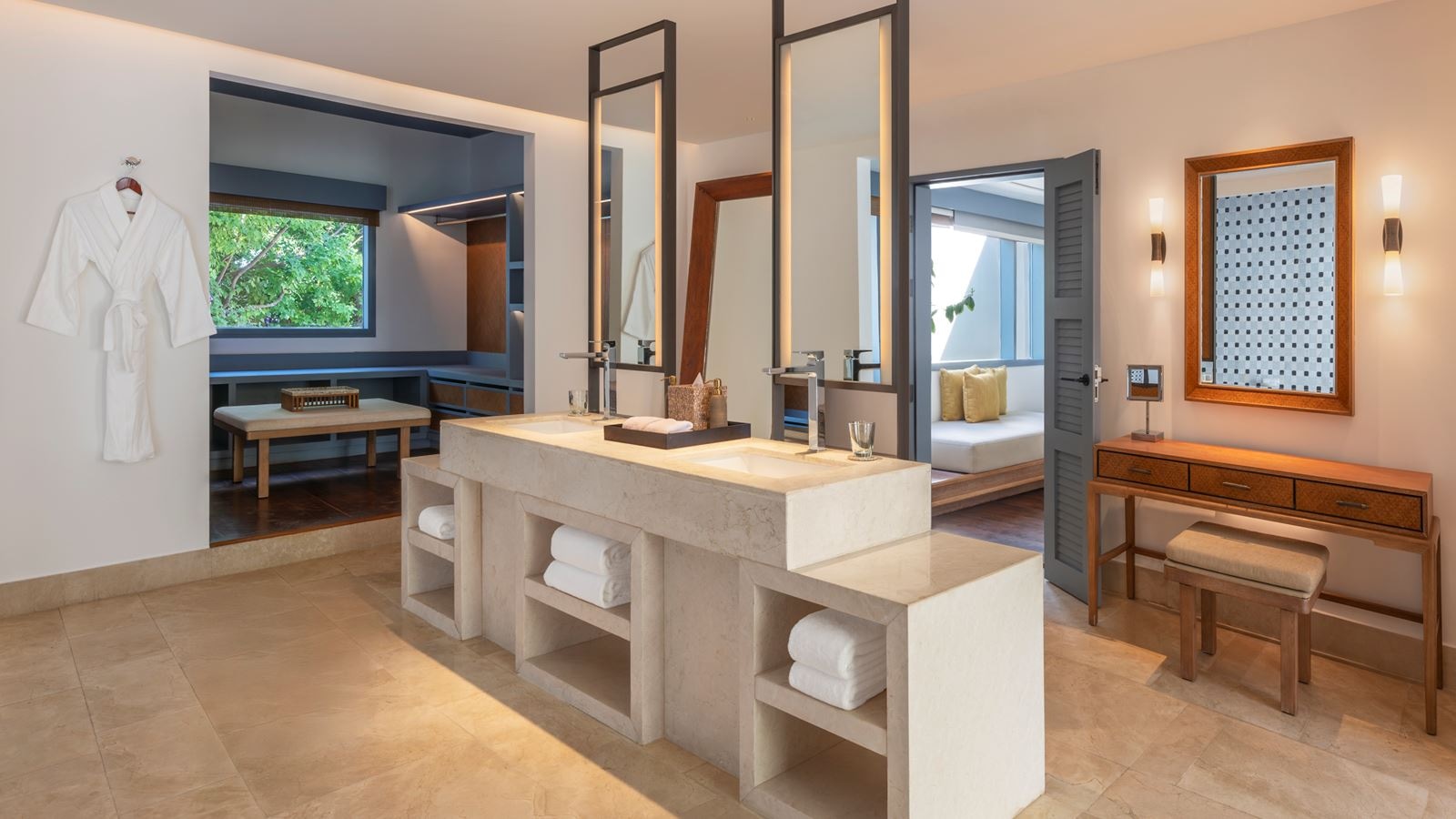 rooms-family-beach-pool-villa-2br