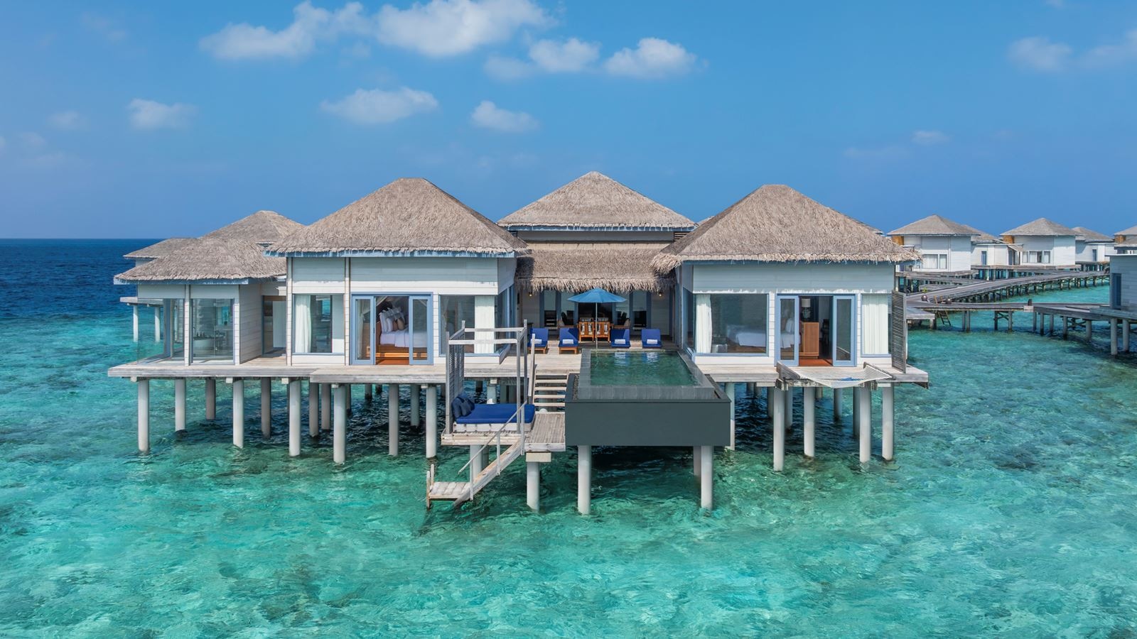 rooms-sunset-overwater-retreat-2br