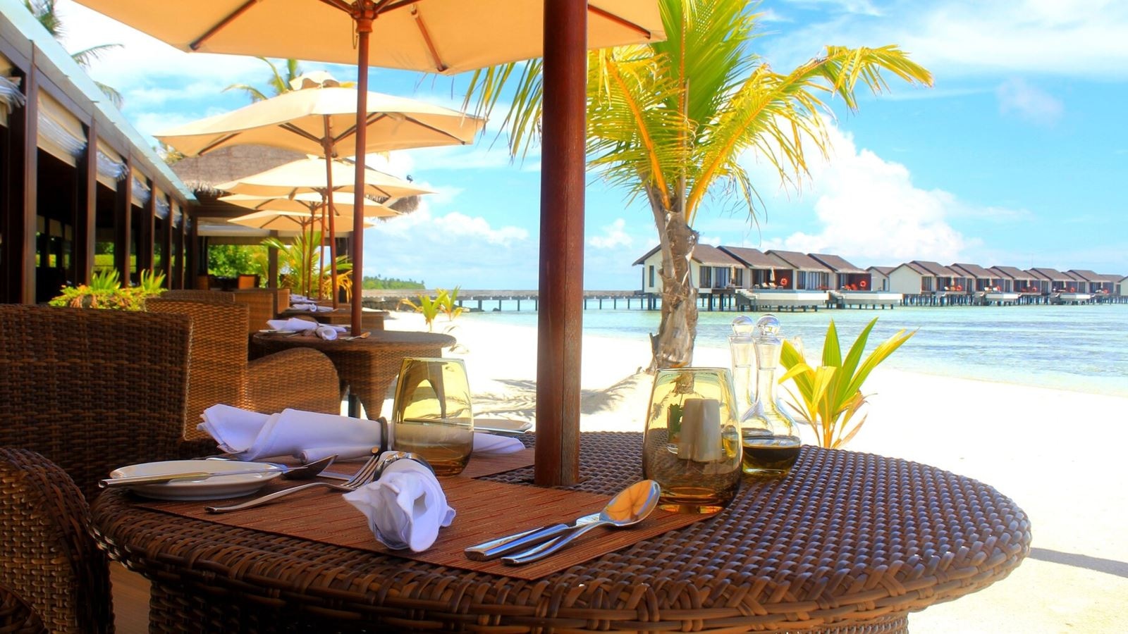 restaurants-restaurants