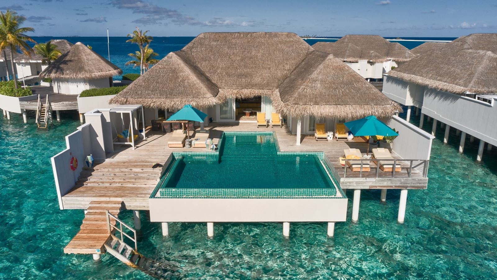 rooms-two-bedroom-water-villa-with-pool