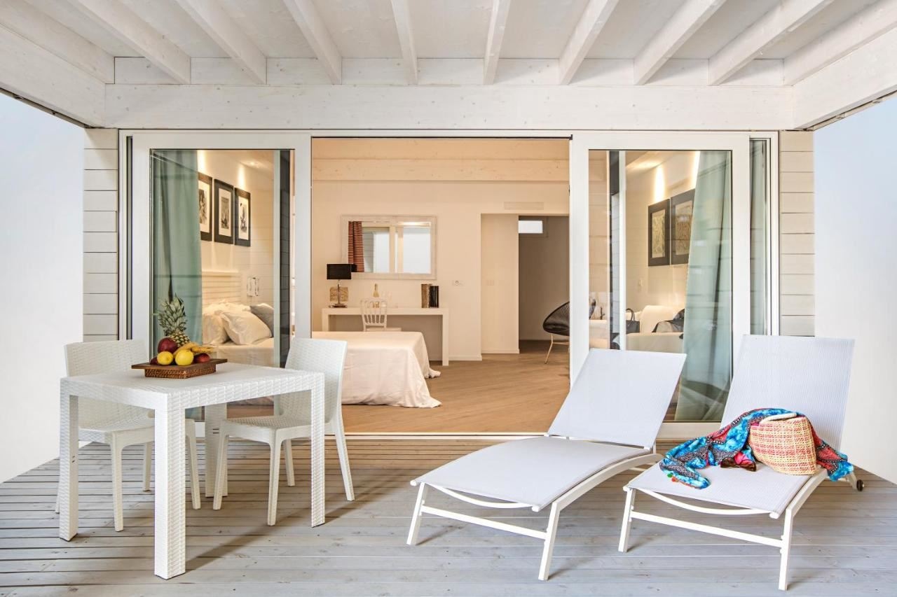 rooms-beach-bungalow