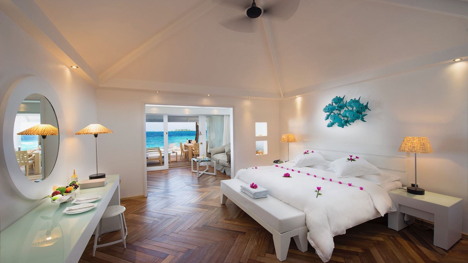 rooms-beach-front-junior-suite