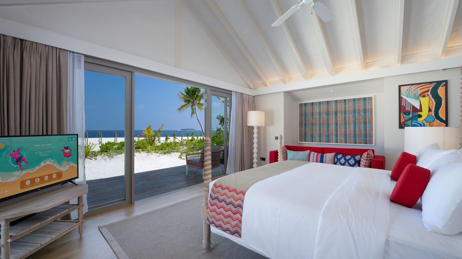 rooms-beach-pool-suites