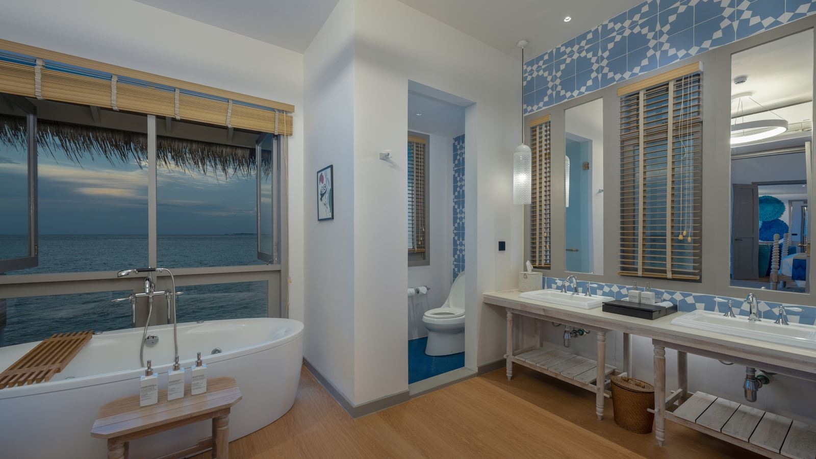 rooms-two-bedroom-lagoon-pool-villa-with-slide