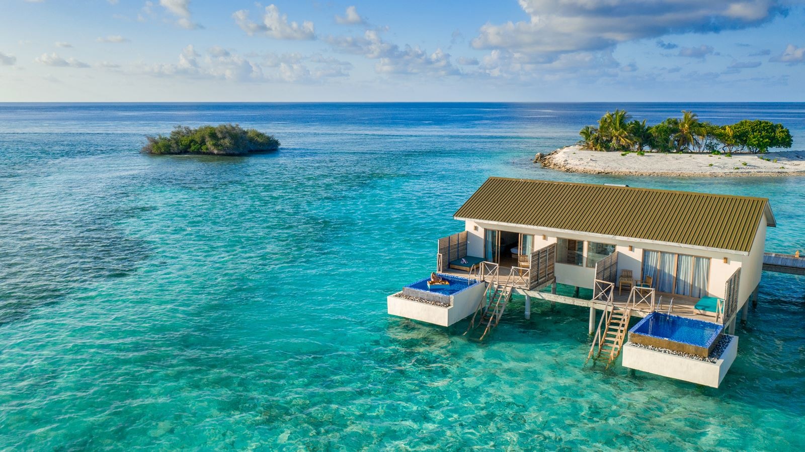 rooms-overwater-pool-villa