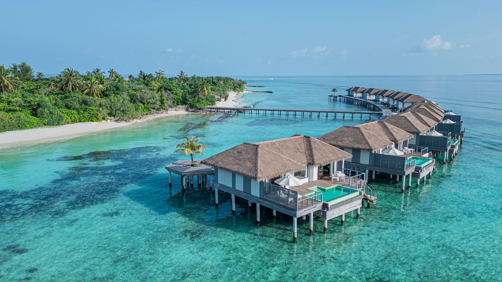 rooms-sunset-water-villa-with-pool
