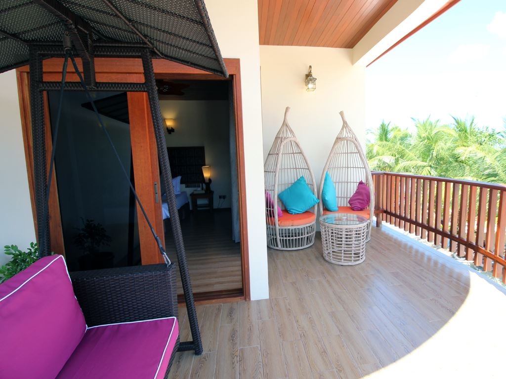 rooms-family-suite-island-view--balcony