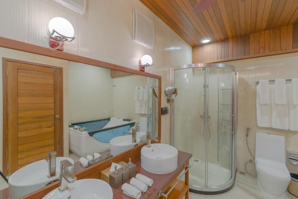 rooms-family-suite-island-view--balcony