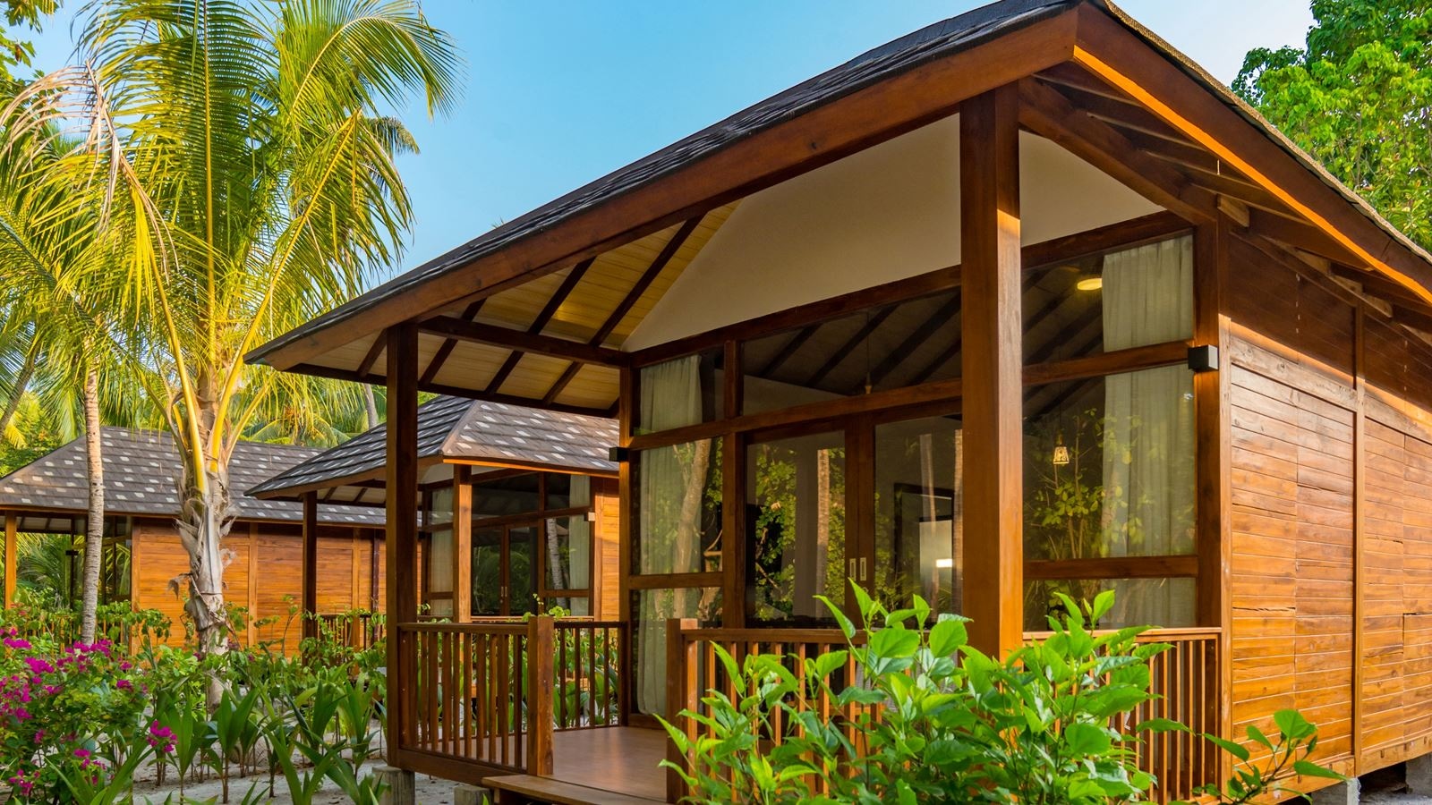 rooms-deluxe-beach-villa