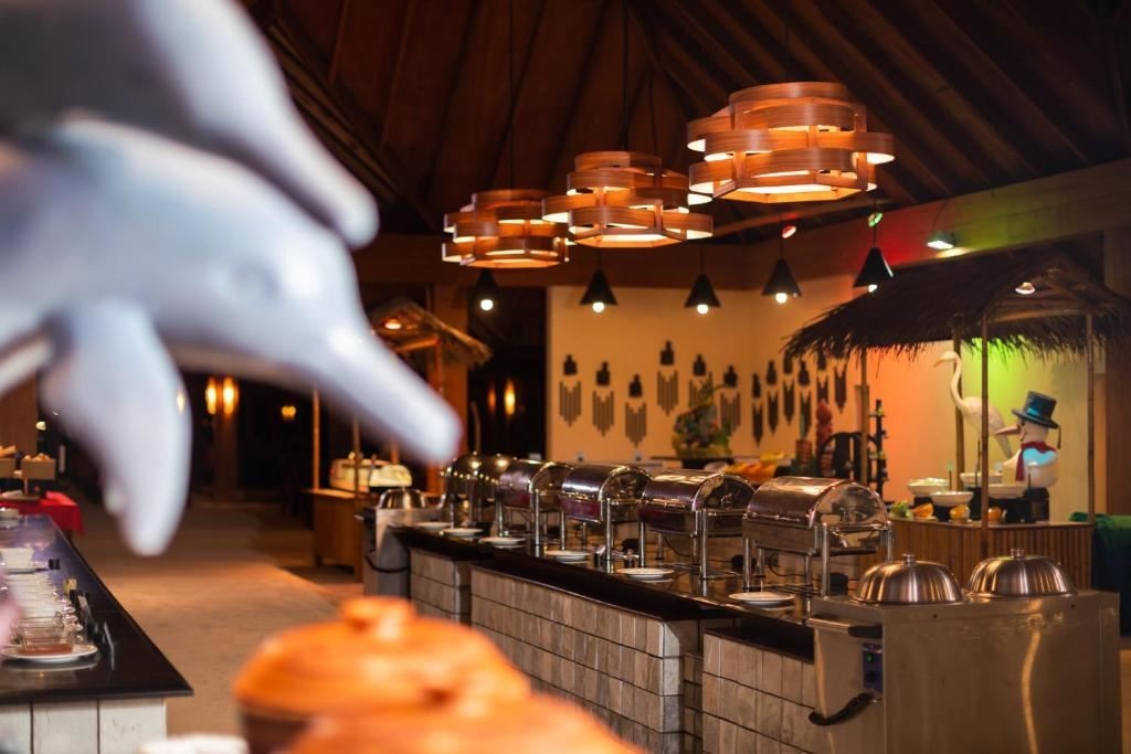 restaurants-restaurants