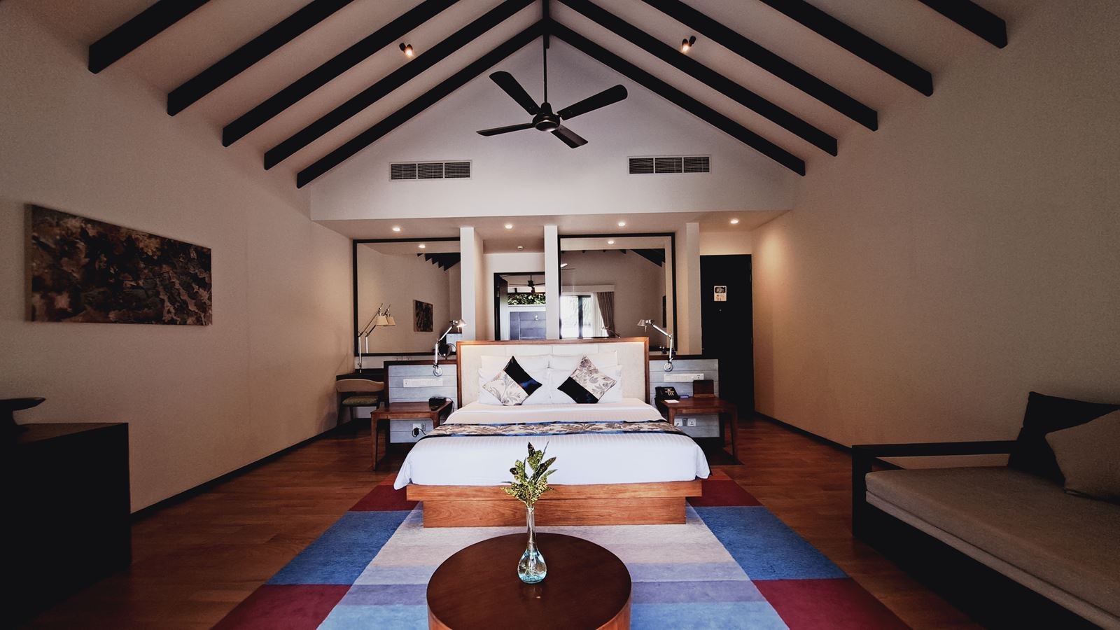 rooms-beach-villa-pool-vils2