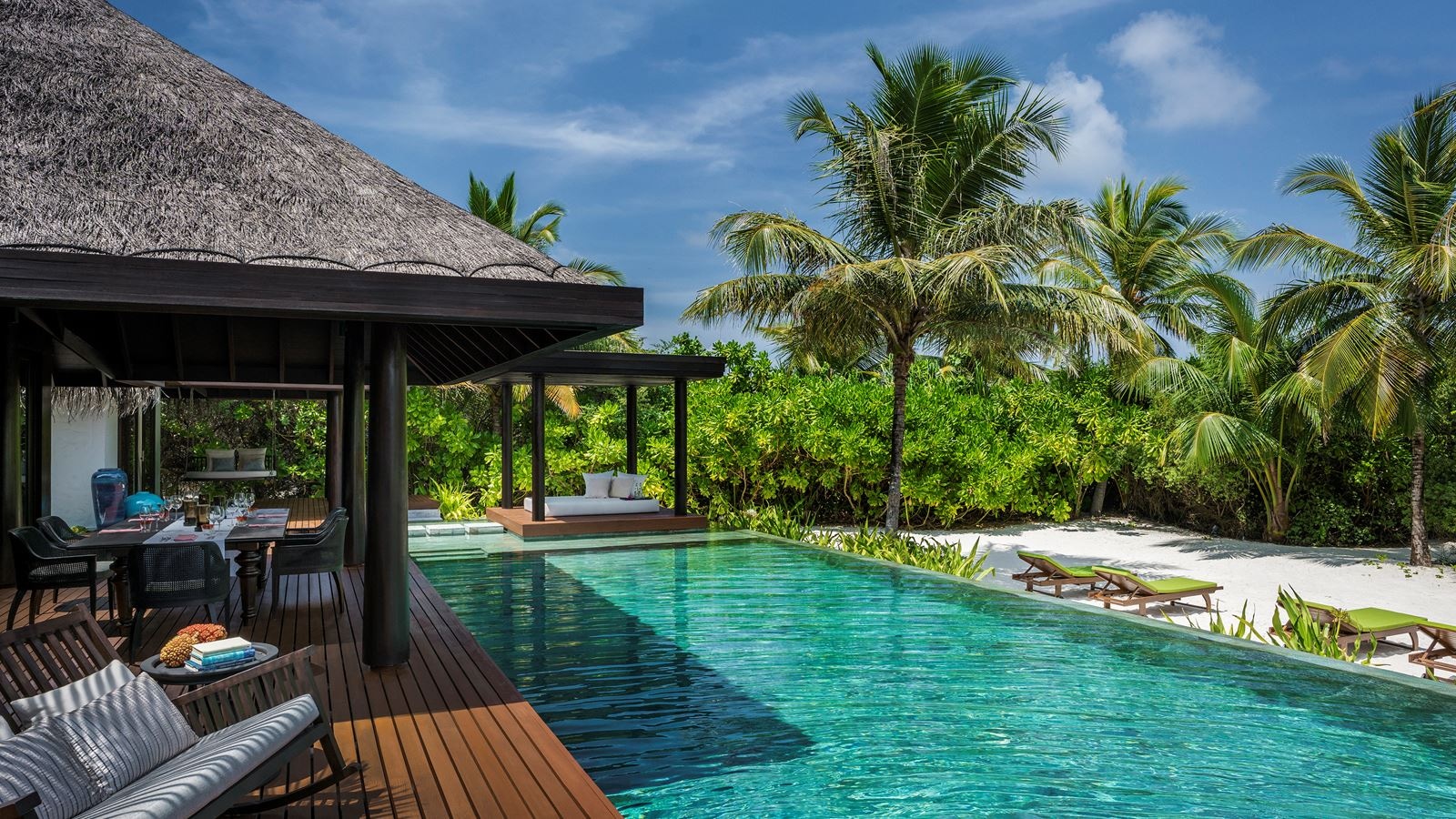 rooms-three-bedroom-beach-pool-residence