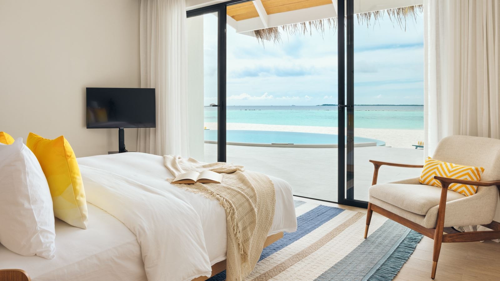 rooms-02-bedroom-beach-residence-with-pool