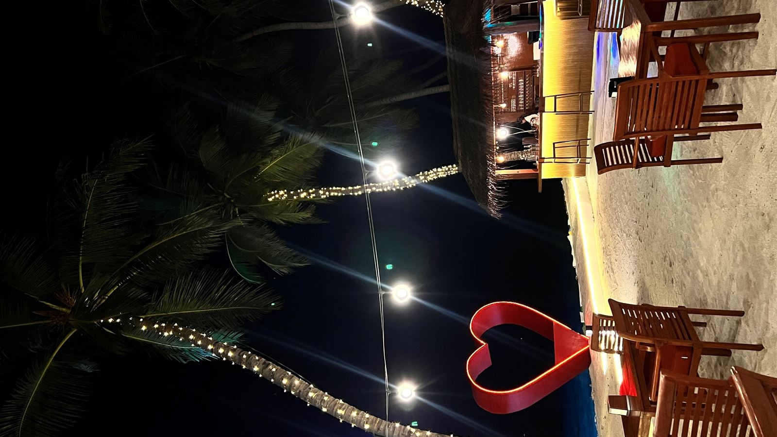 restaurants-main-building