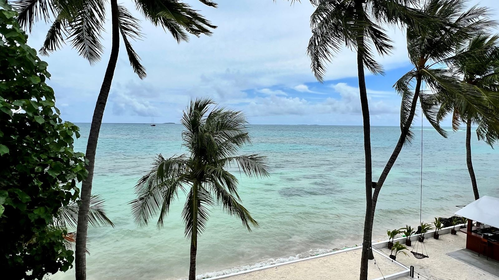 restaurants-main-building