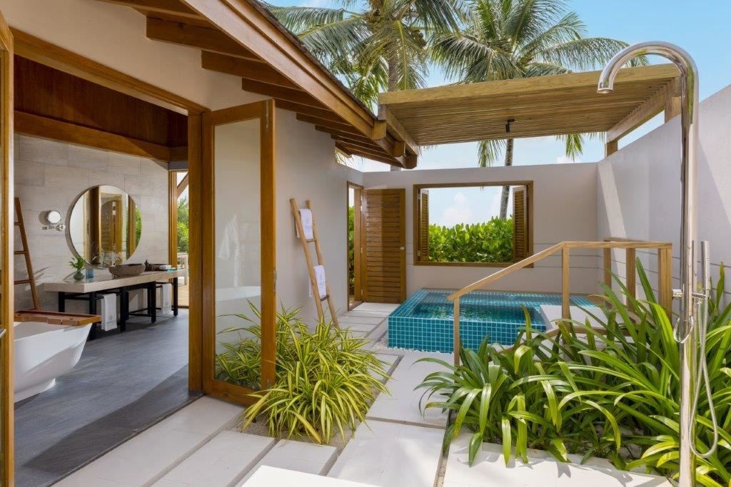 rooms-presidential-beach-villa