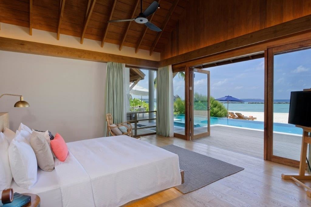 rooms-presidential-beach-villa