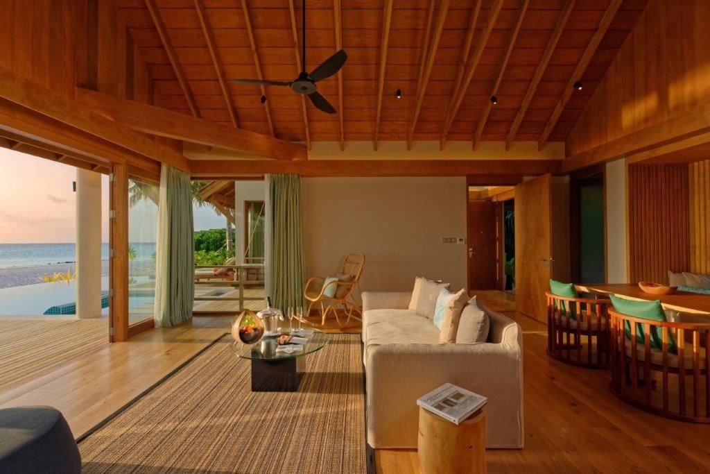 rooms-presidential-beach-villa
