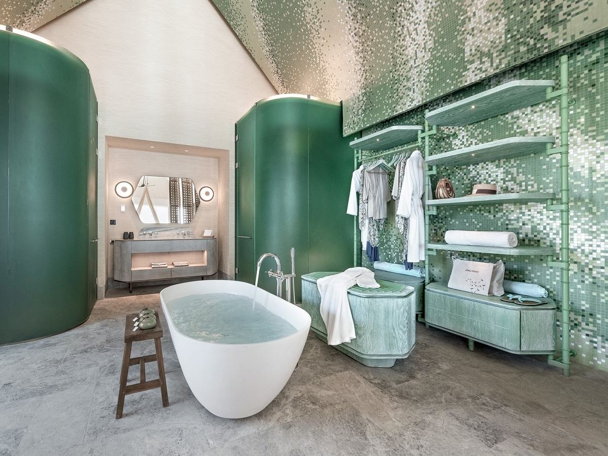 rooms-four-bedroom-private-wellbeing-ocean-residence