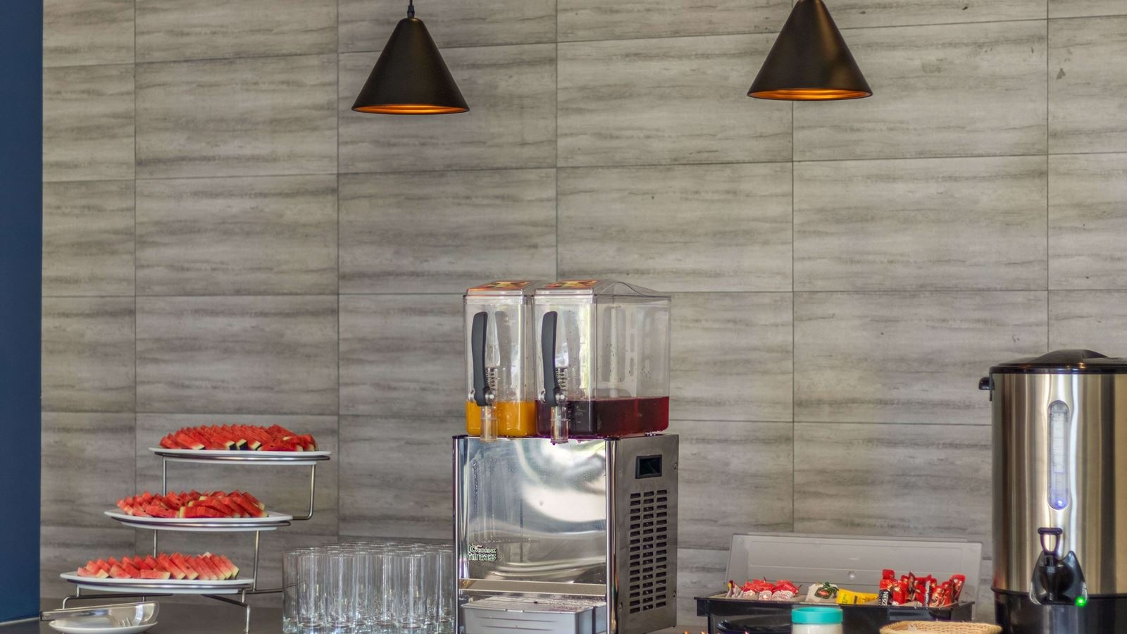 restaurants-sky-blue-restaurant