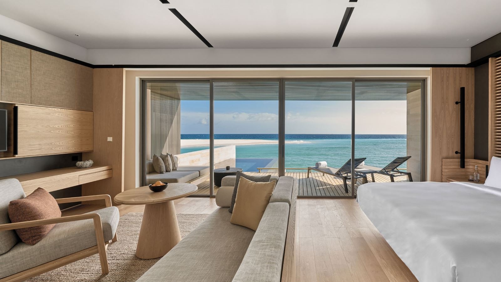 rooms-lagoon-overwater-pool-villa