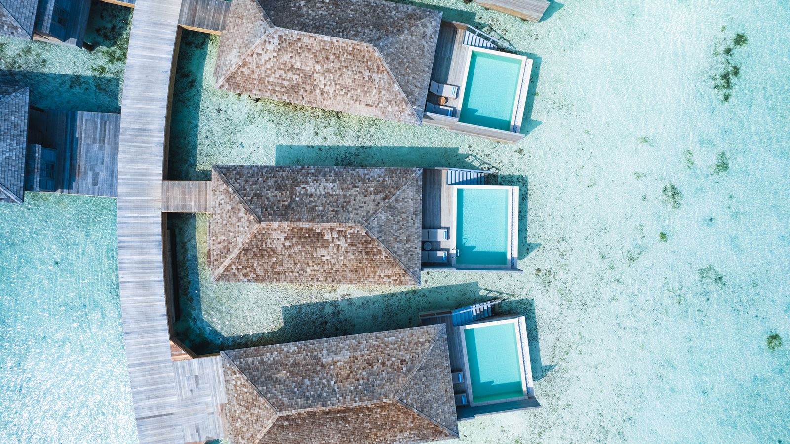 rooms-mabin-water-pool-villa