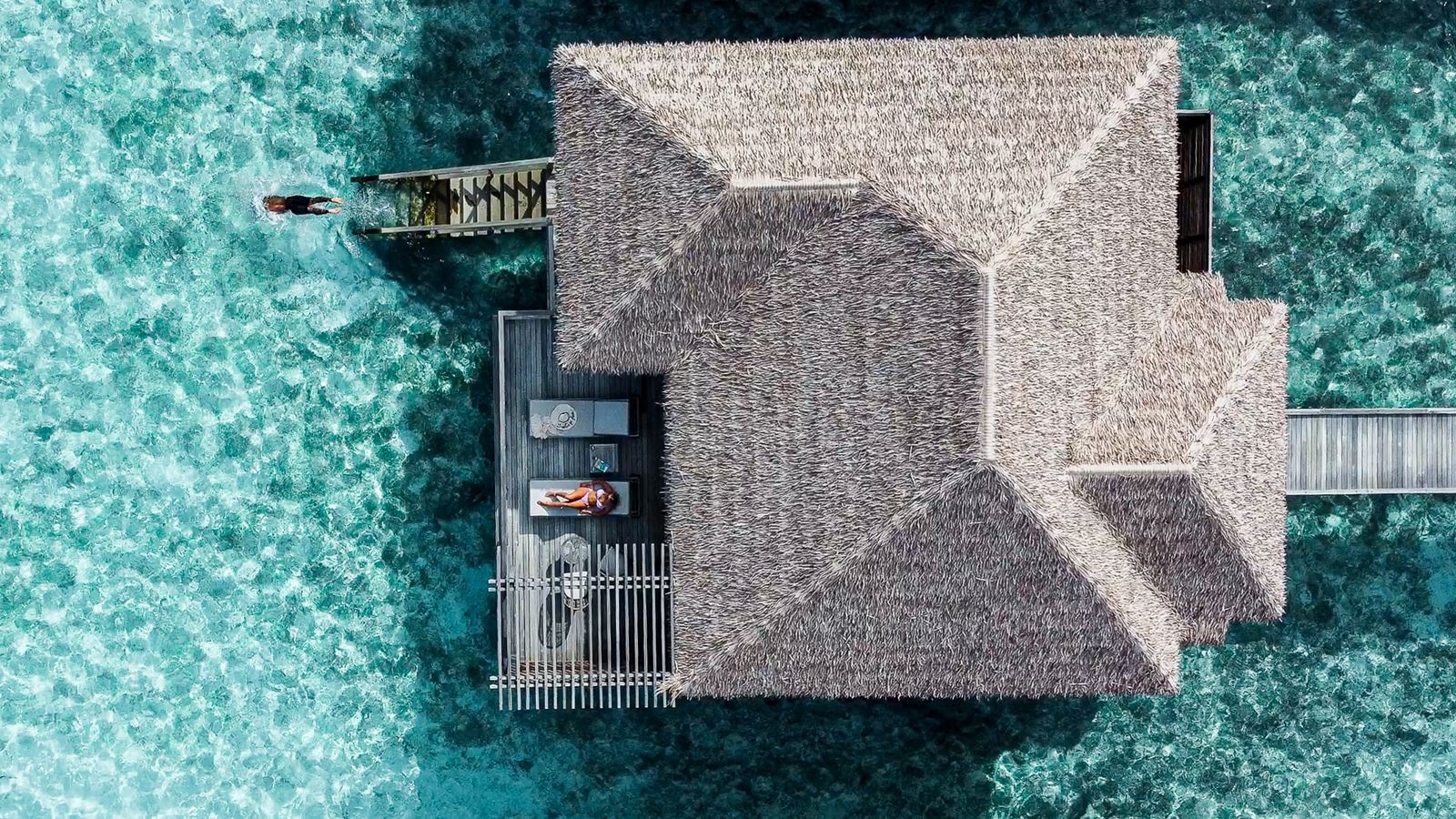 rooms-sunset-water-villa