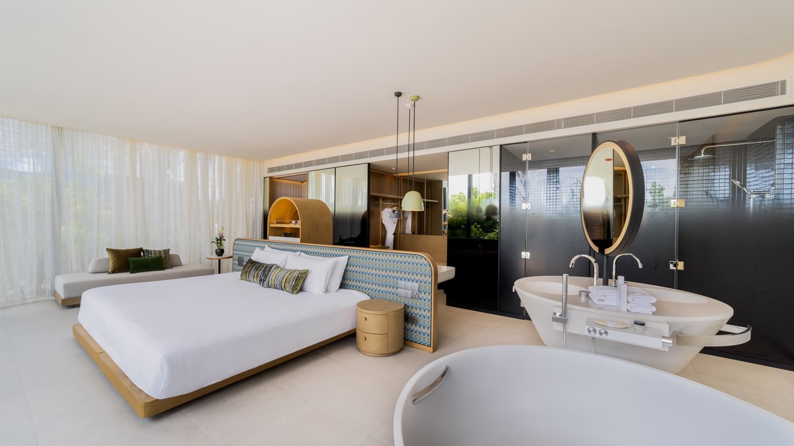 rooms-lagoon-beach-pool-villa