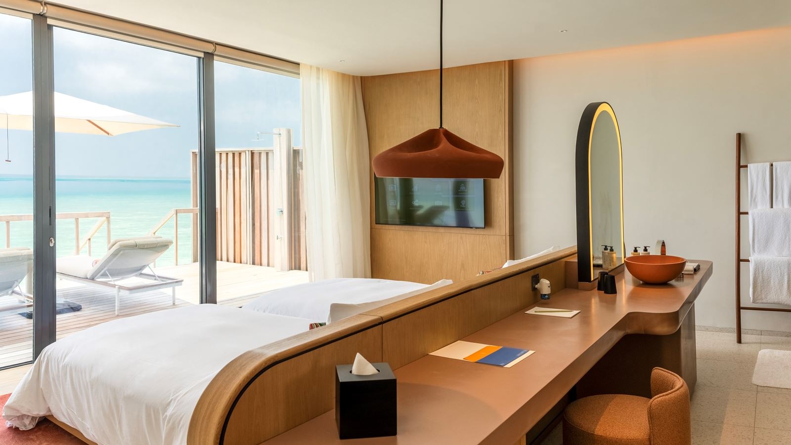 rooms-three-bedroom-ocean-water-pool-atelier