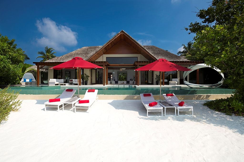 rooms-two-bedroom-beach-pool-pavilion