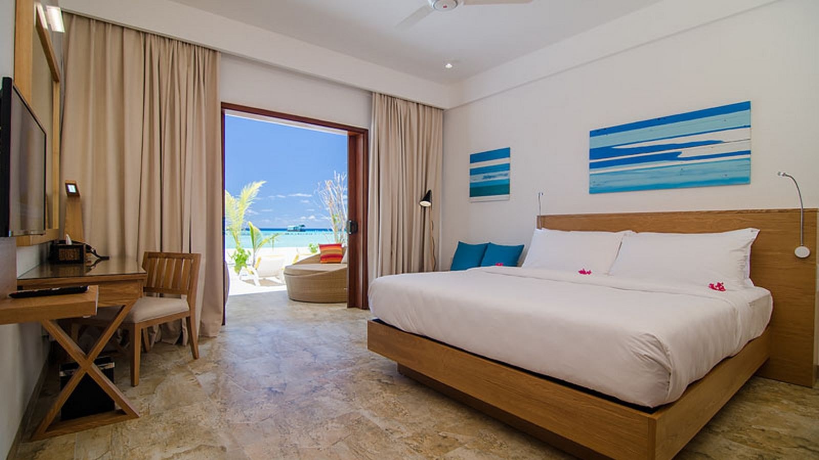 rooms-superior-beach