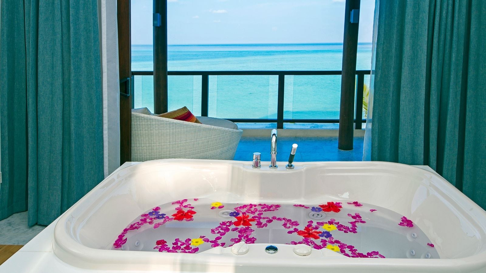 rooms-the-summer-house