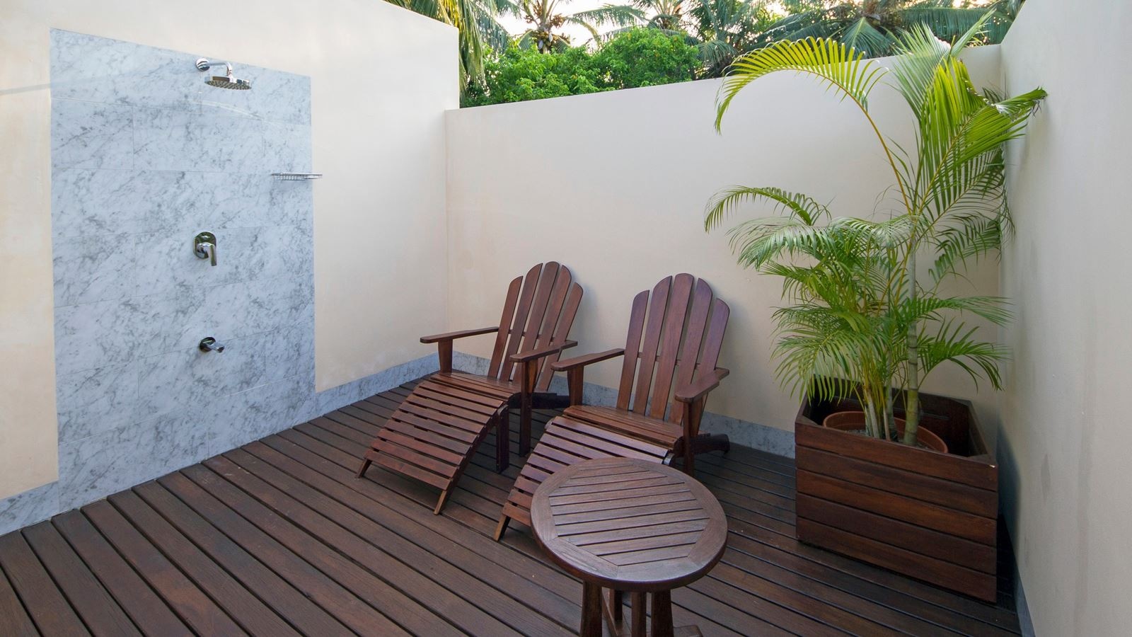 rooms-the-summer-house