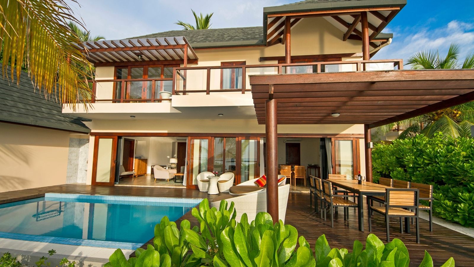 rooms-the-summer-house