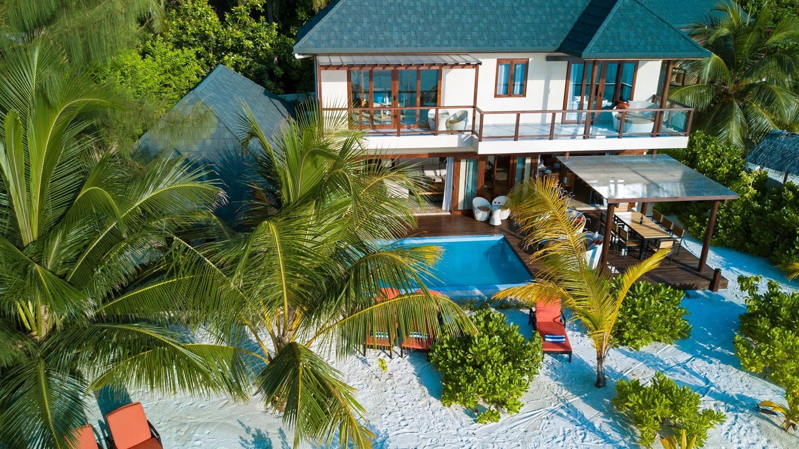 rooms-the-summer-house