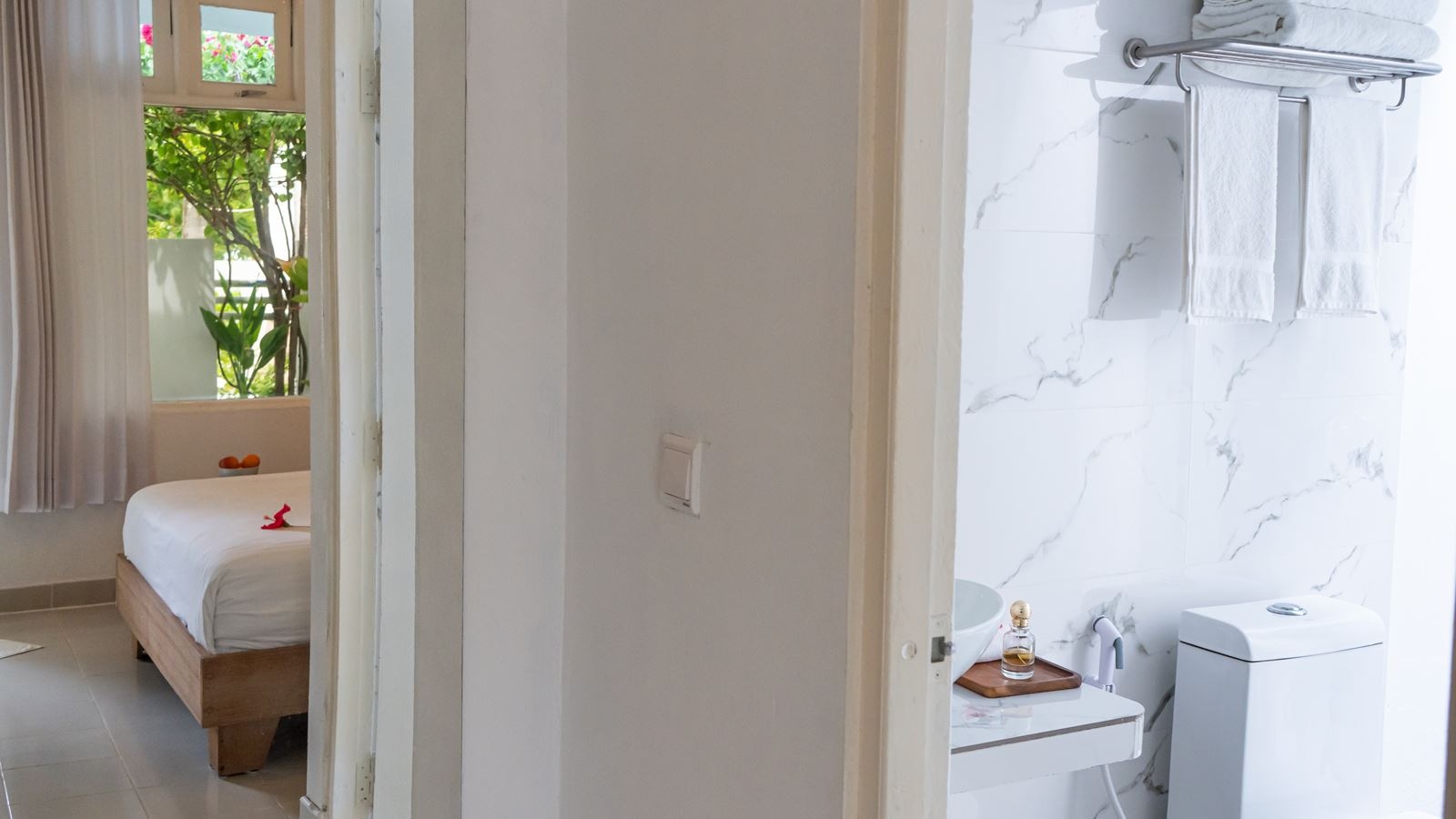 rooms-semi-deluxe-room