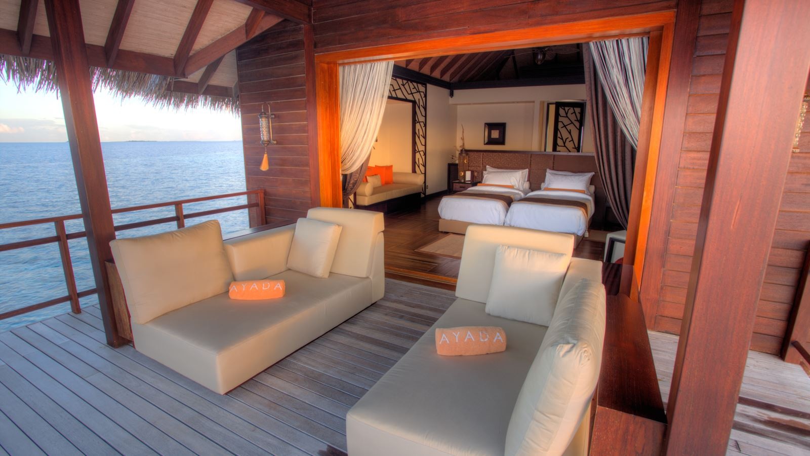 rooms-royal-ocean-suite-with-pool