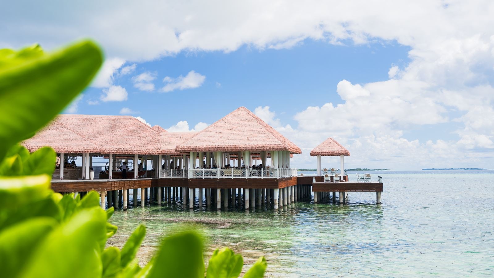 restaurants-ocean-breeze