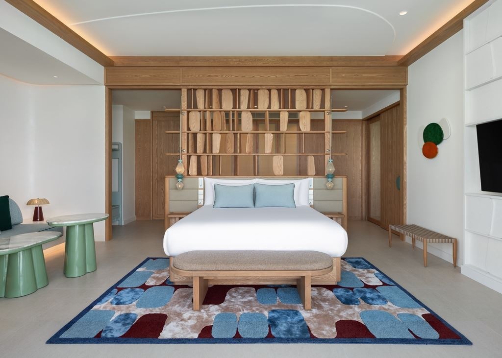 rooms-onebedroom-overwater-pool-villa