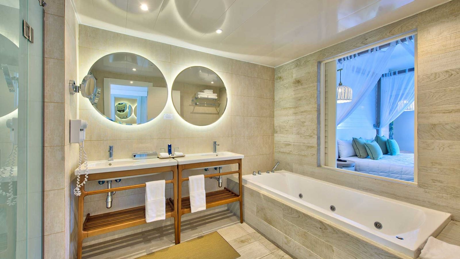 rooms-romance-double-room