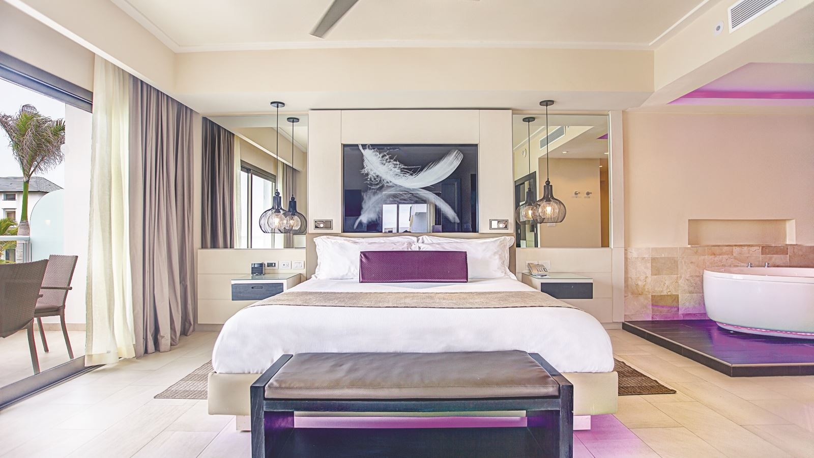 rooms-luxury-presidential-ocean-front-terrace-one-bedroom-suite-diamond-club