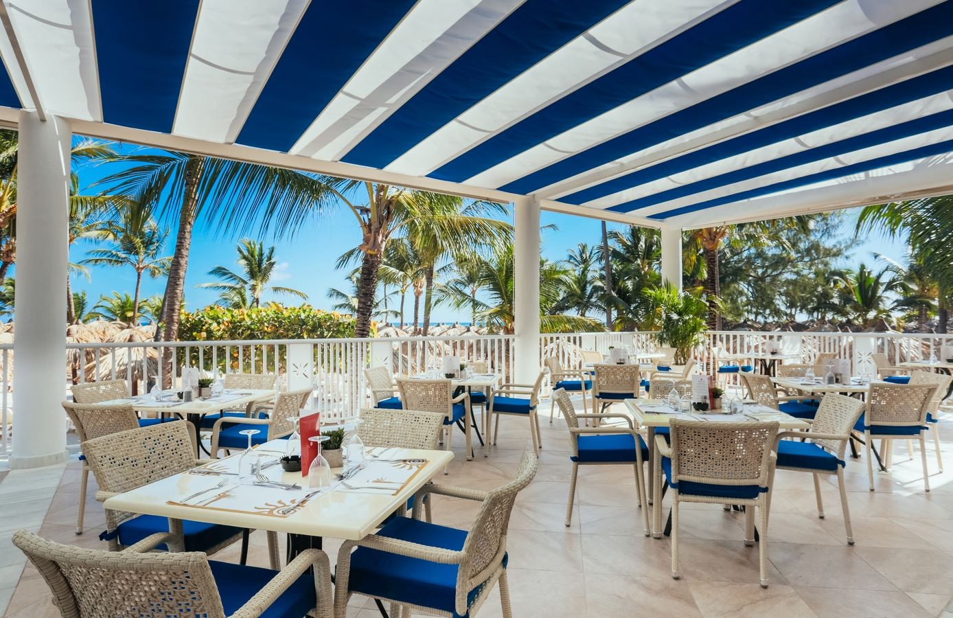 restaurants-beach-restaurant