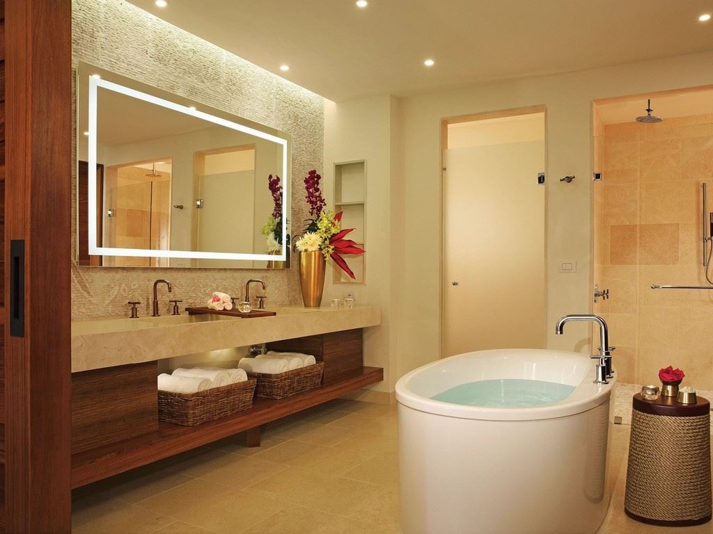 rooms-preferred-club-master-suite-ocean-front