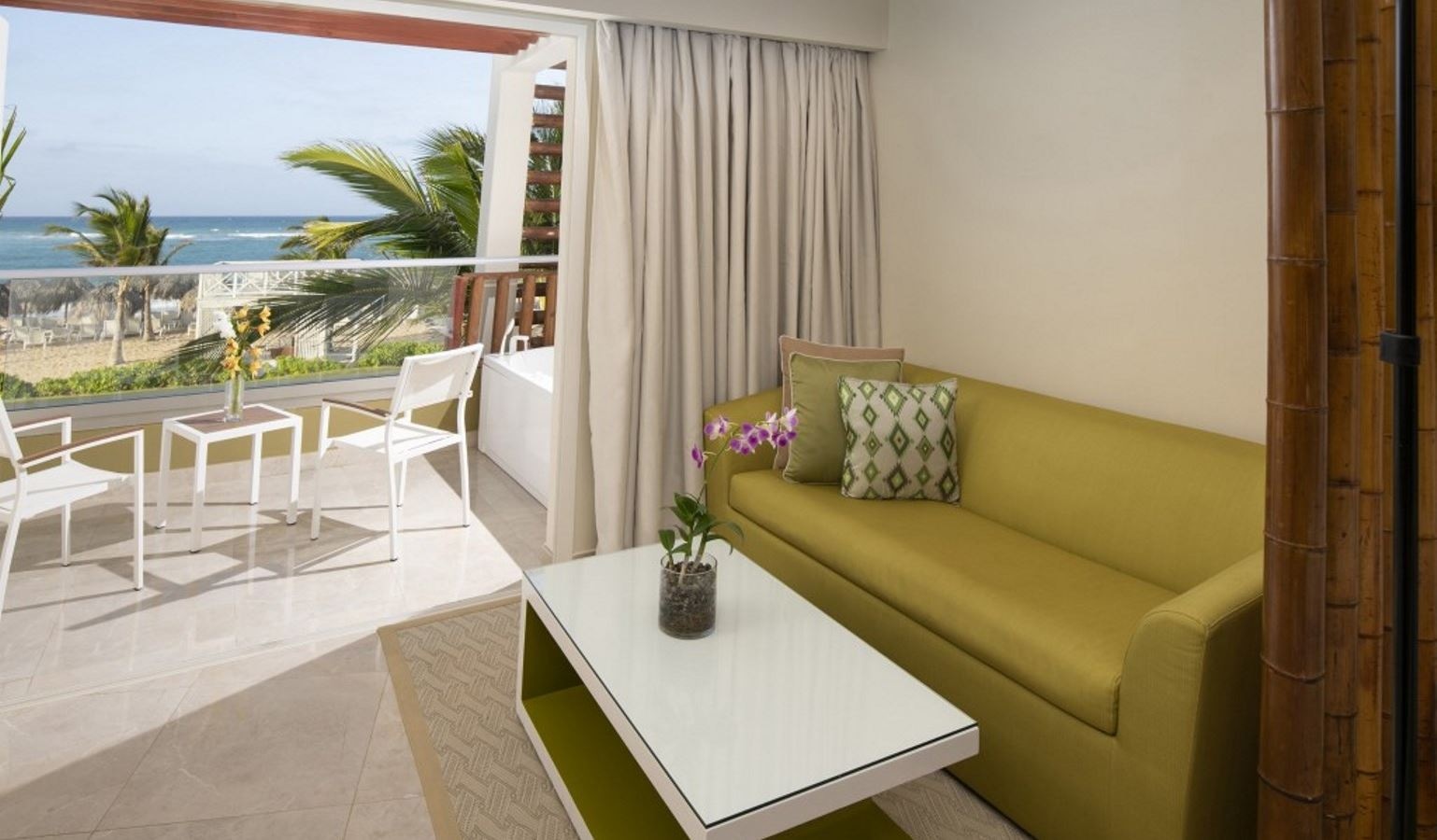 rooms-preferred-club-junior-suite-ocean-view
