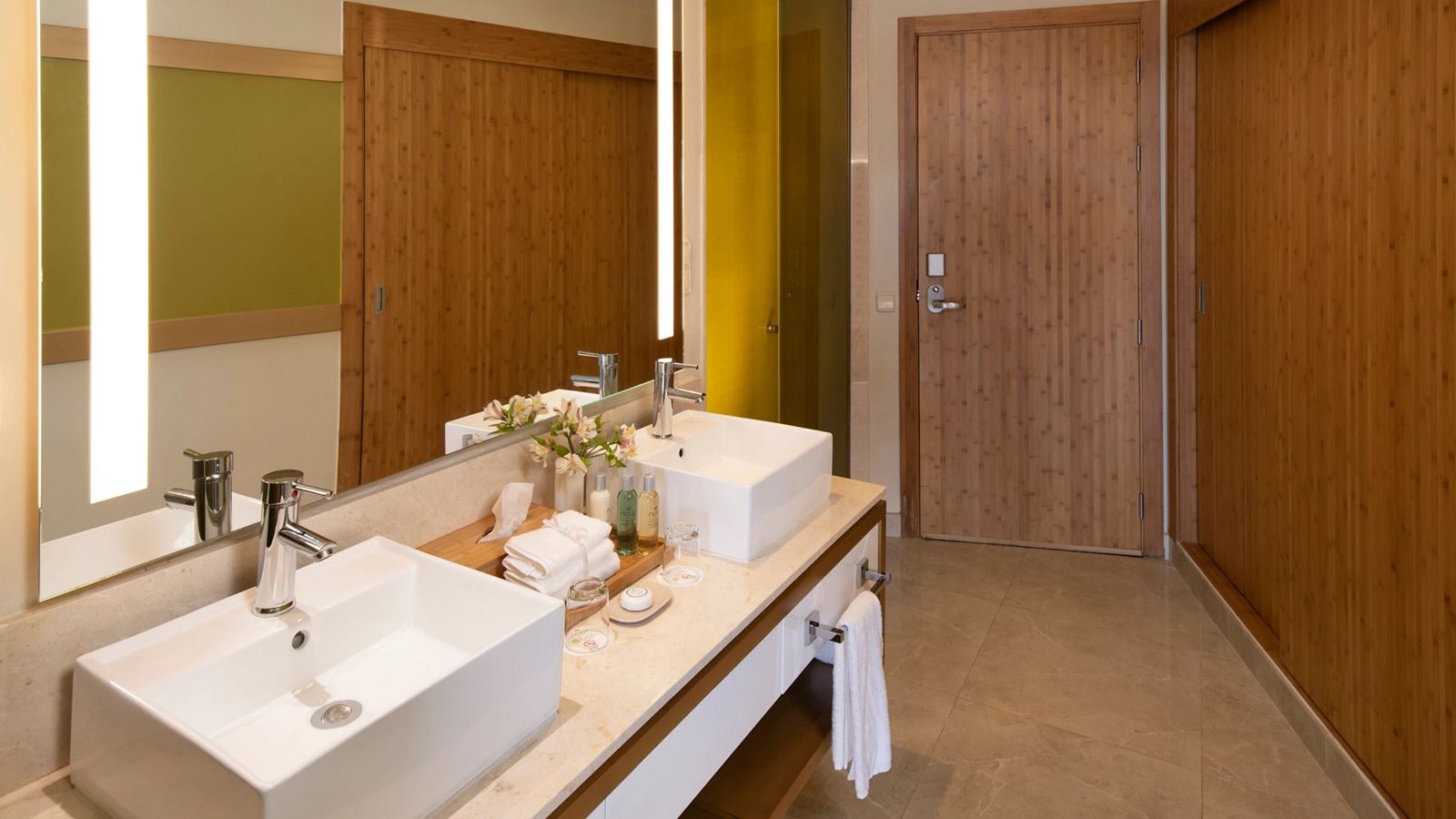 rooms-preferred-club-junior-suite-with-private-pool