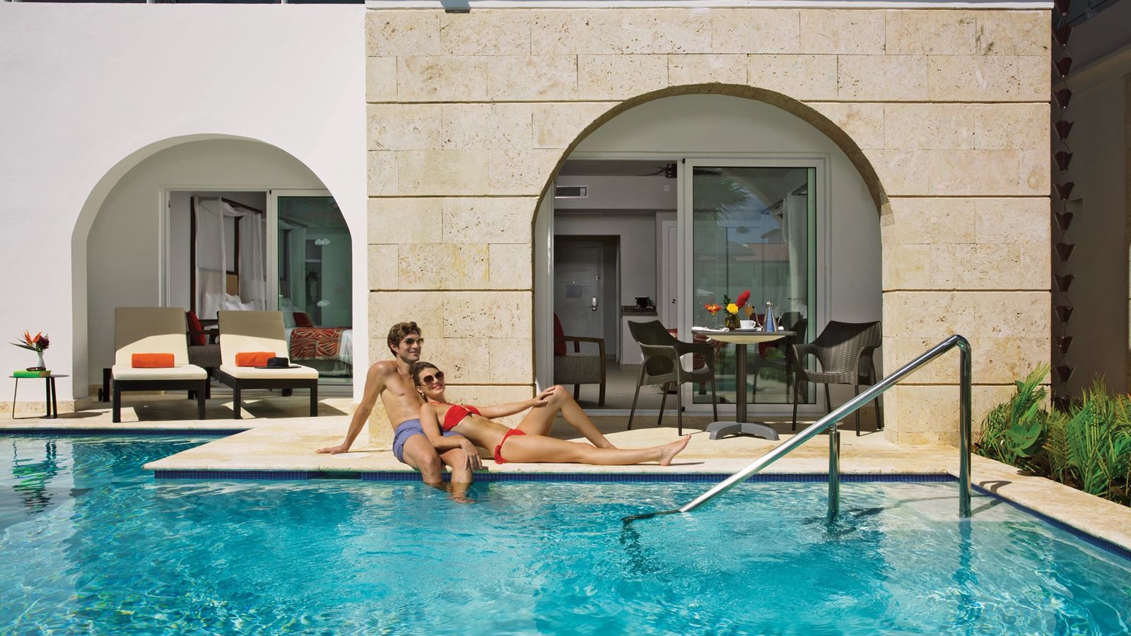 rooms-preferred-club-suite-swim-up