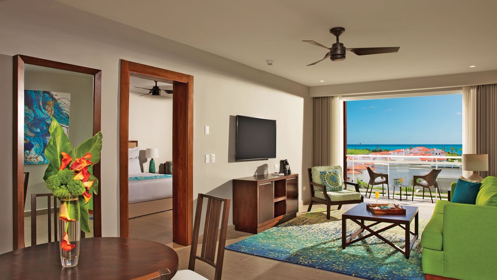 rooms-preferred-club-three-bedroom-family-suite-tropical-view