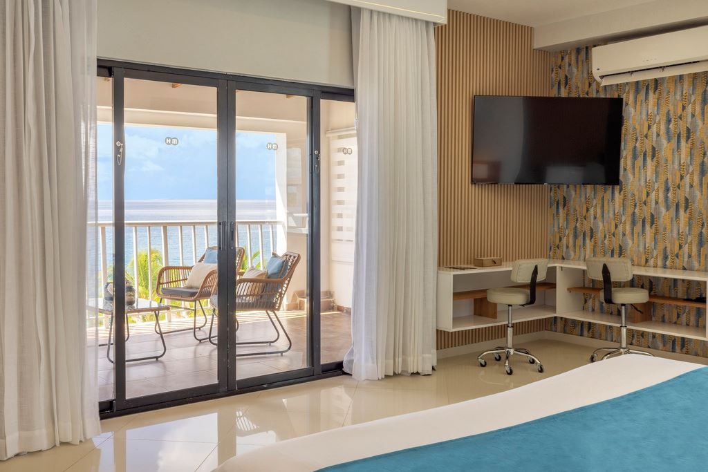 rooms-junior-suite-ocean-view