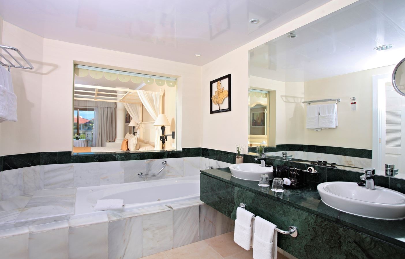 rooms-junior-suite-superior